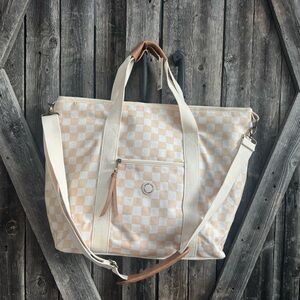 NWT Rylee + Cru Beige and White Checkered Tote